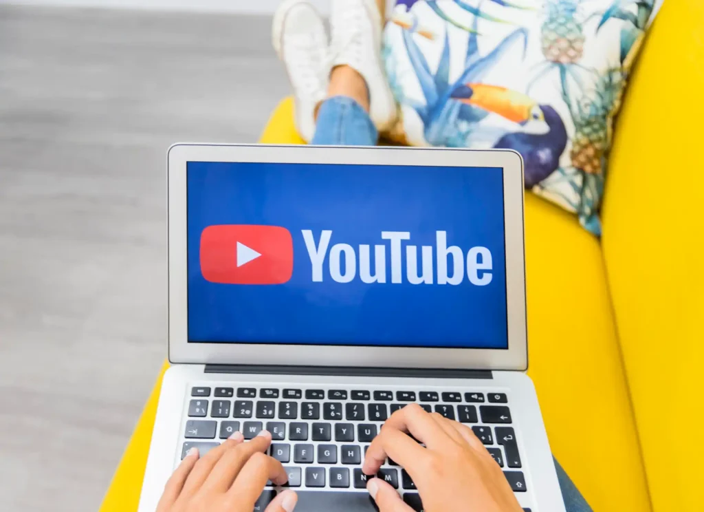 a girl or boy looking youtube digital marketing expert in kerala