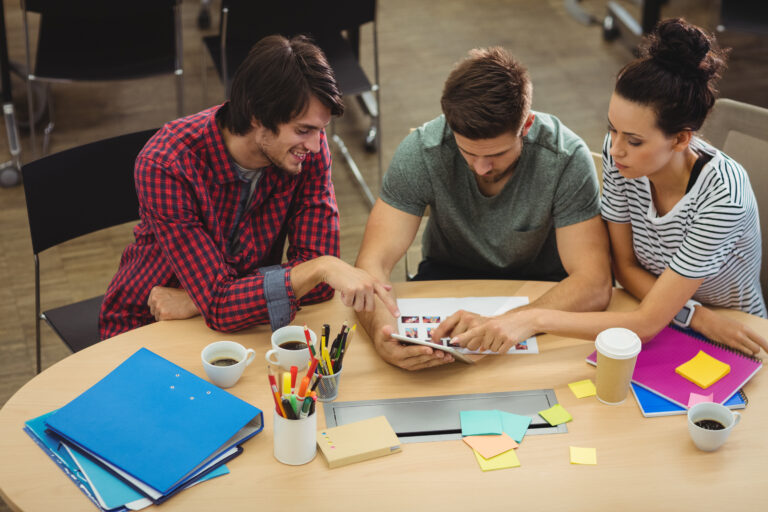 Growing into a Digital Marketing Expert: Essential Abilities All Students Must Have by 2025